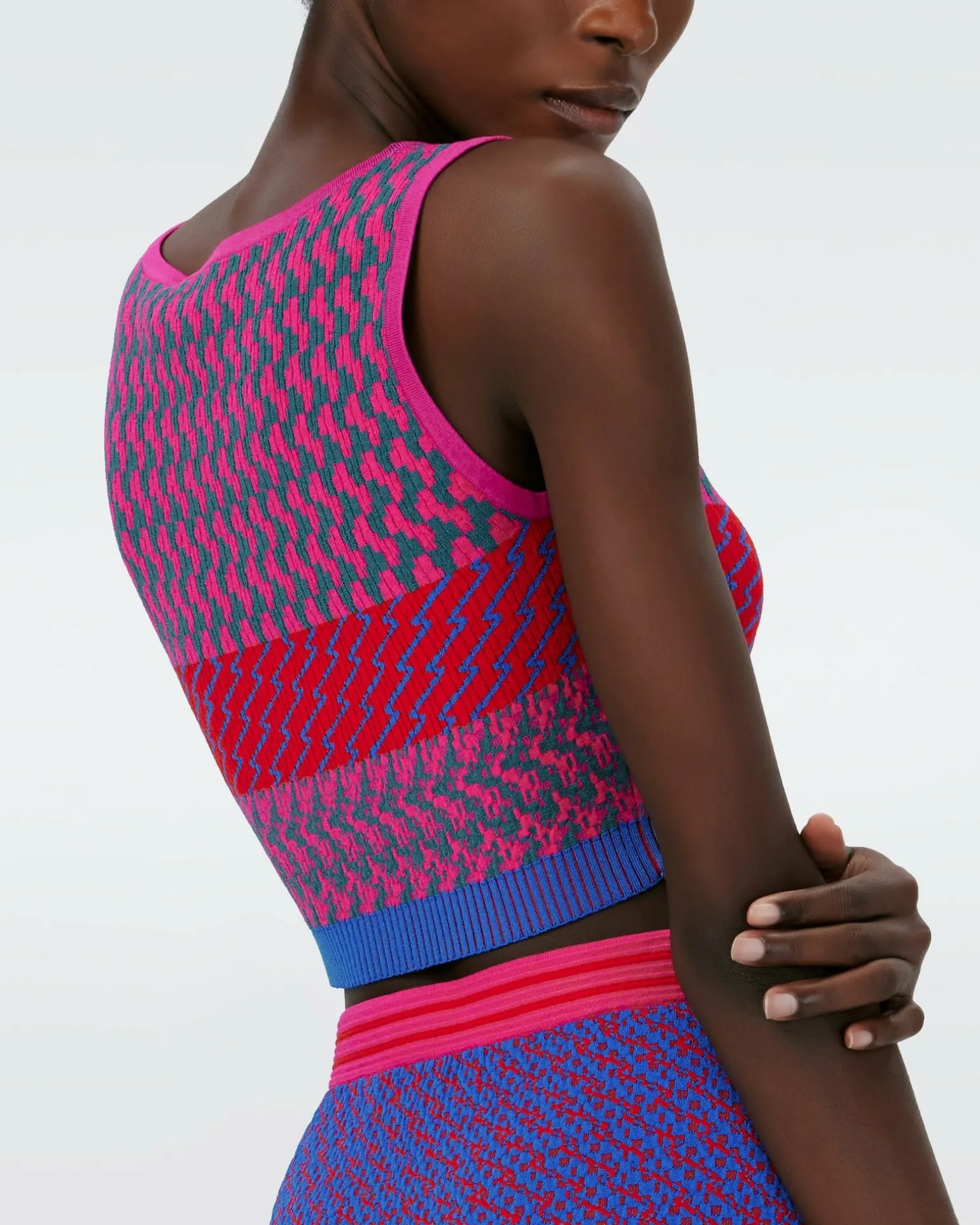 Dvf Arpita Top In Multicolor Zigzag Strip Pk/Bu